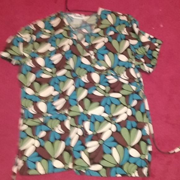 Patterned nursing uniform top - Picture 3 of 4